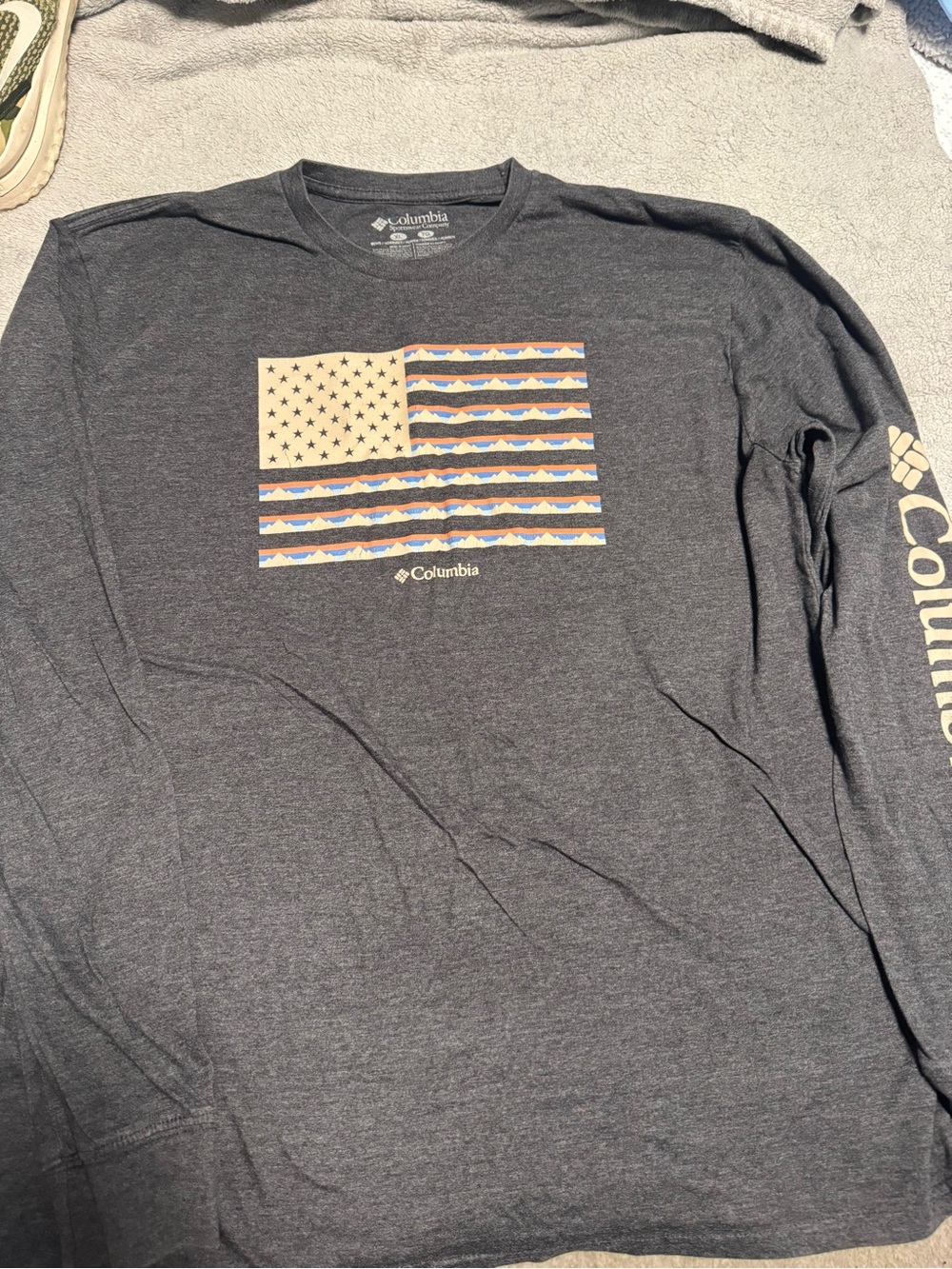 Columbia Men's Long-Sleeve Graphic Tee - Charcoal with Multicolor Flag